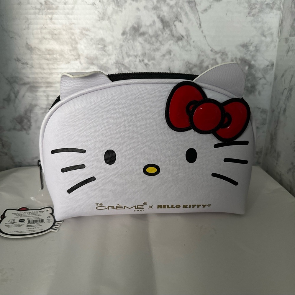 Hello Kitty cosmetic travel bag